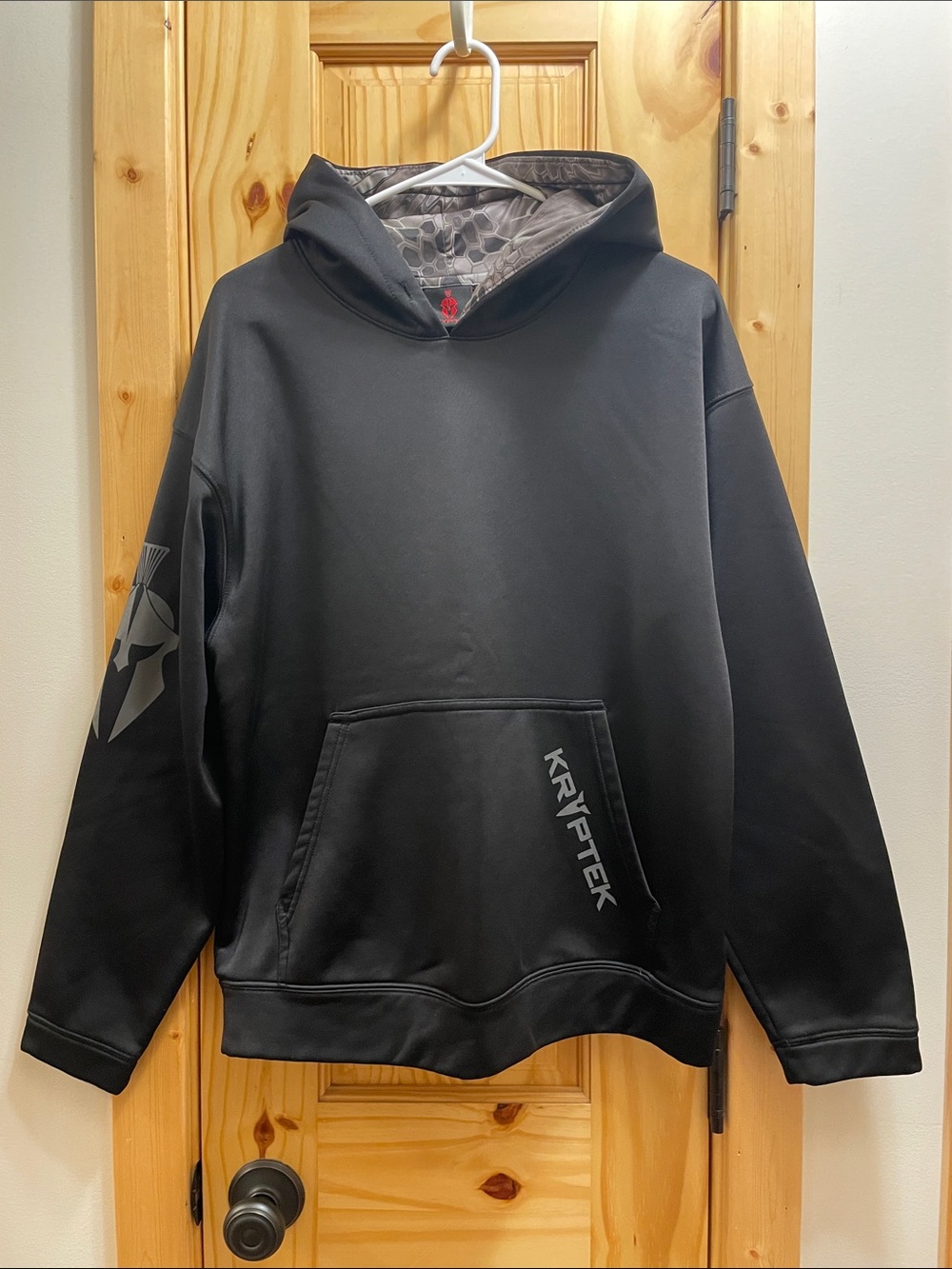 Kryptek Men's Black Performance Hoodie (size medium)